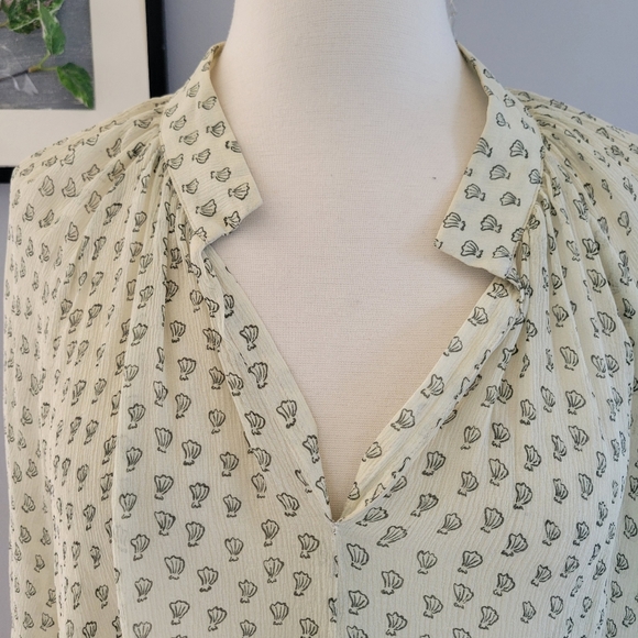 Samuji V Neck Semi Sheer Flowy Allover Print Blouse M - Picture 6 of 14